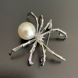 Pearl and Diamond Spider pin for Halloween.